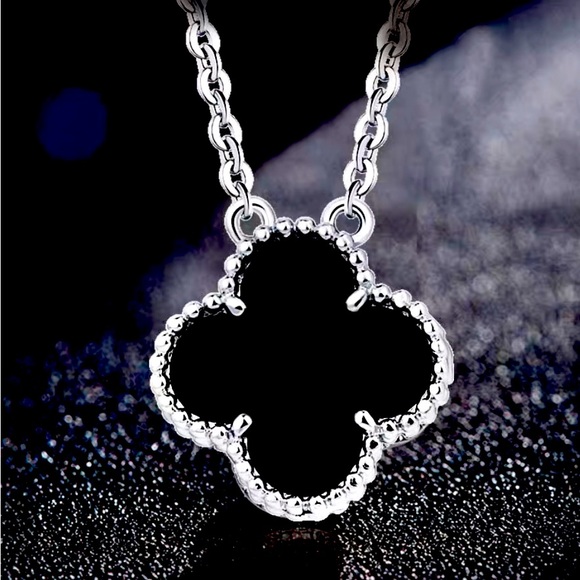 New 925 Sterling silver Onxy Pendant - Picture 1 of 6